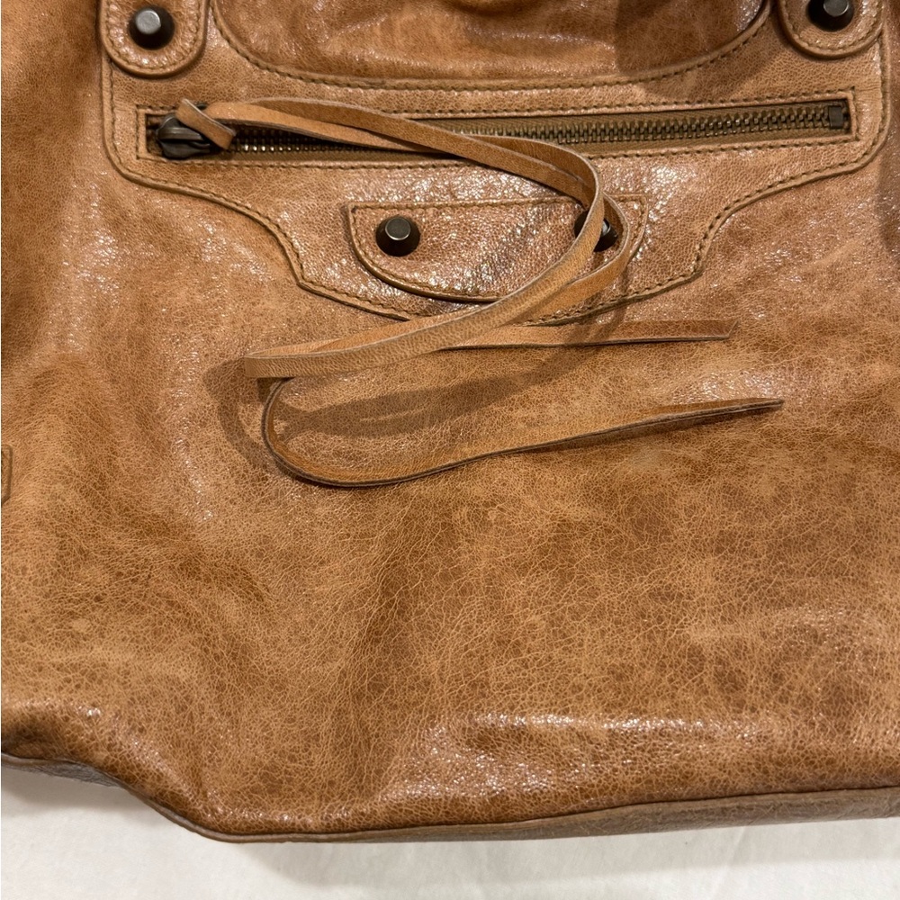 WOMEN'S LE CITY BAG IN CAMEL - Picture 12 of 13